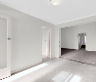 Fresh Paint, New Carpet, Perfect Setting - Photo 6