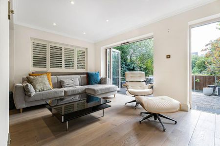 4 bedroom detached house to rent - Photo 3
