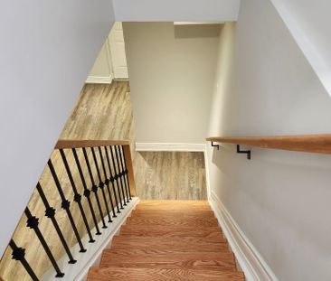 For Lease - 60 Weaver Terrace, New Tecumseth, Ontario - Photo 1