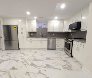 For Lease - 65 Villagewood Court, Vaughan, Ontario - Photo 5