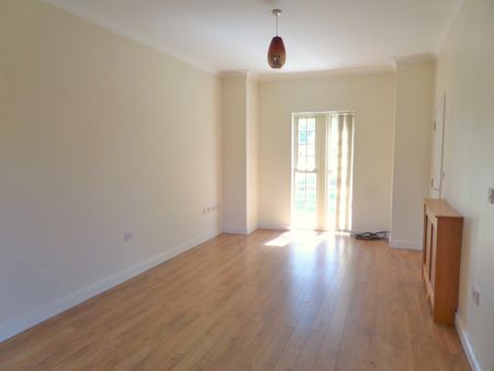 4 bedroom town house to rent Kingswood, Warrington, WA5 - Photo 2