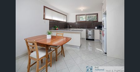 SPACIOUS UNIT IN THE HEART OF DANDENONG - Photo 4