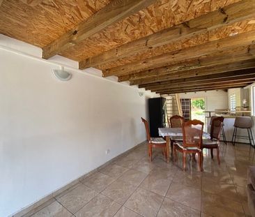 Location Maison 3 pièces 107m² STE ROSE 97115 - Photo 2