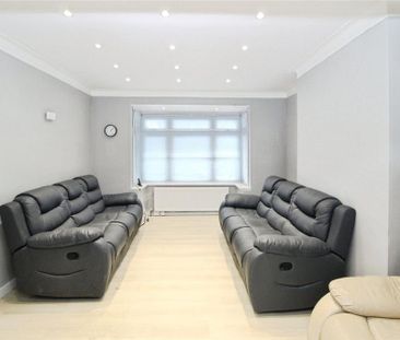 3 bedroom semi-detached house to rent - Photo 2