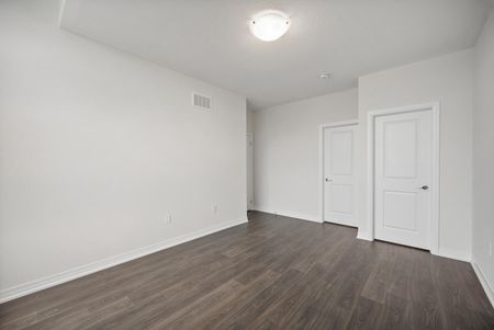 For Lease - 21 Harold Wilson Lane, Richmond Hill, Ontario - Photo 4