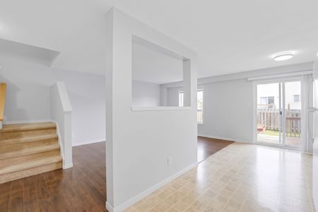 For Lease - 94 Foxglove Crescent, Kitchener, Ontario - Photo 2
