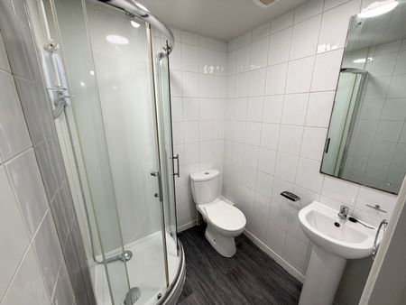 Oldgate, Huddersfield - Photo 5