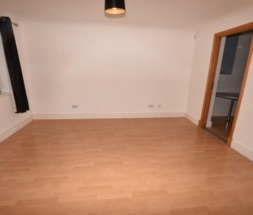 2 bedroom ground floor maisonette to rent - Photo 1