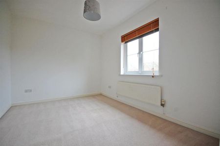 4 bedroom detached house to rent - Photo 5