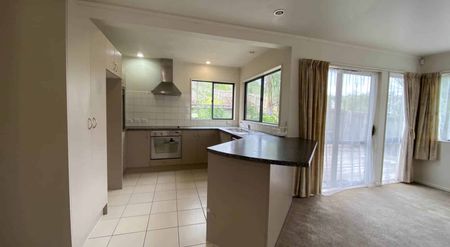 Sunnynook - Family home in Westlake Zone - Photo 3