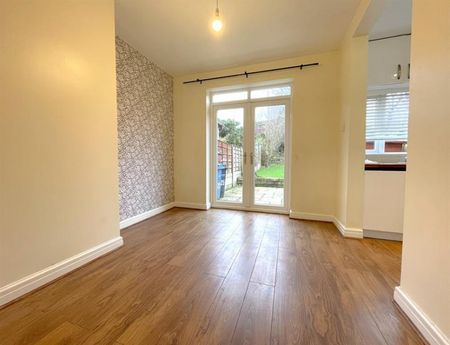 3 Bedroom Terraced To Let - Photo 2