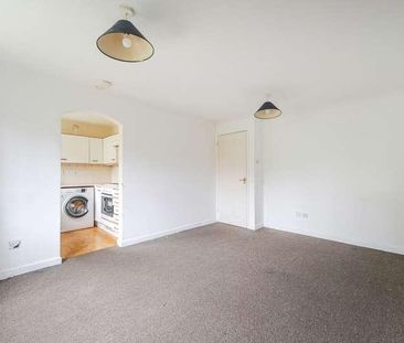 Wey Road, Godalming, Surrey, GU7 - Photo 5