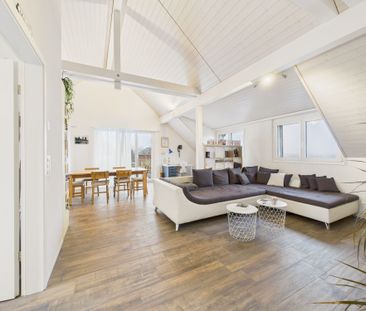 Modern 2.5-room apartment with balcony in Fräschels - Photo 2