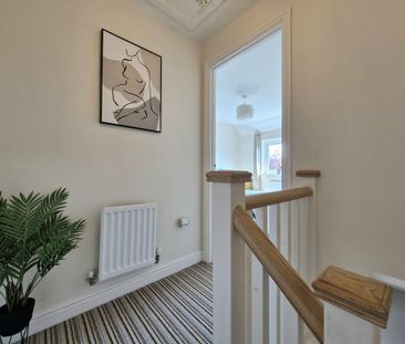 2 bedroom end of terrace house to rent - Photo 2