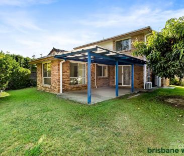 “LOVELY FAMILY HOME” - Photo 4