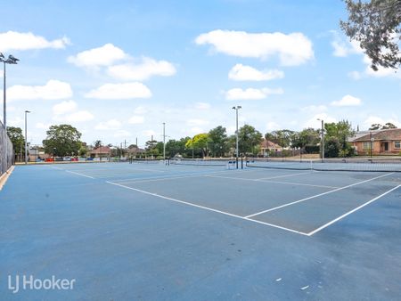 2/32 Hereford Avenue, Trinity Gardens SA 5068 - Apartment For Rent | Domain - Photo 2