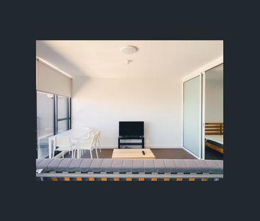 Fully Furnished, Secure and Spacious City Living at its Finest - Photo 1