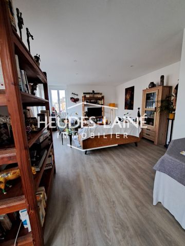 Location Appartement 3 pièces 82m² AVRANCHES 50300 - Photo 2