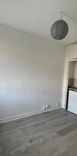 Location Appartement 1 pièce 13m² GRENOBLE 38000 - Photo 1