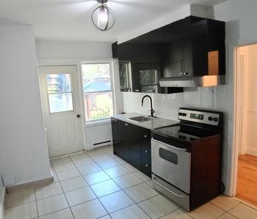 6348 Av. Coolbrook - Photo 4