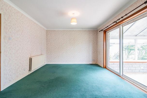 3 bedroom bungalow to rent - Photo 1