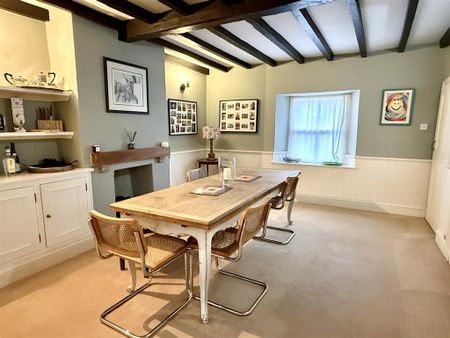 4 bedroom detached house to rent - Photo 3