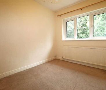 Sutton Close, Macclesfield, SK11 - Photo 3