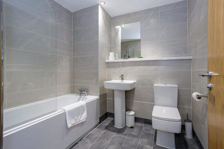 1 bedroom serviced apartment to rent - Photo 5