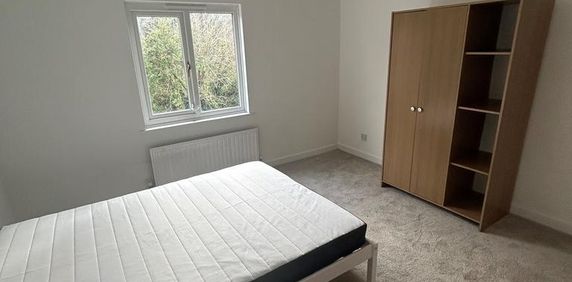 1 bedroom house of multiple occupation to rent - Photo 2