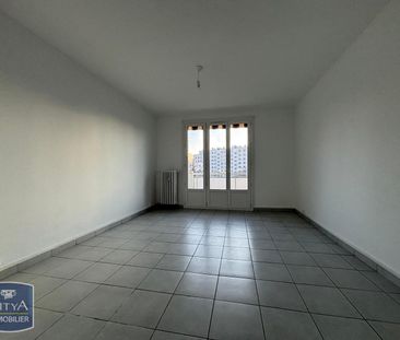 Location Appartement 3 pièces 55m² ST ETIENNE 42100 - Photo 2