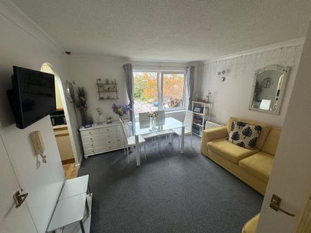 1 bedroom apartment to rent - Photo 4