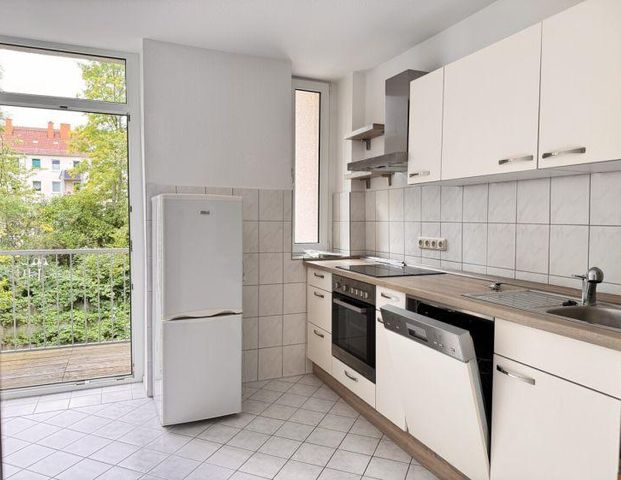 SCHNELL SEIN! SCHÖNE 2-RAUMWOHNUNG mit BALKON und EINBAUKÜCHE! - Photo 1