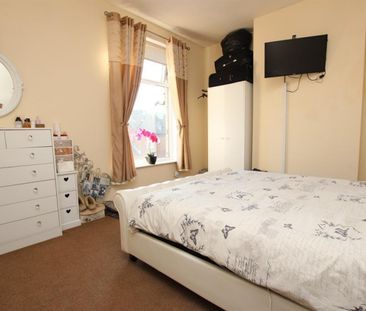 2 bedroom House To Let - Photo 2