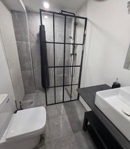 Chalet en alquiler en Malaga - Photo 4