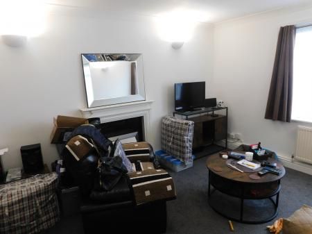 Chilham Close, Sheerness, ME12 - Photo 1