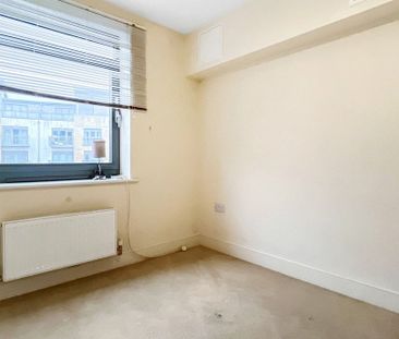2 bedroom property to rent - Photo 3