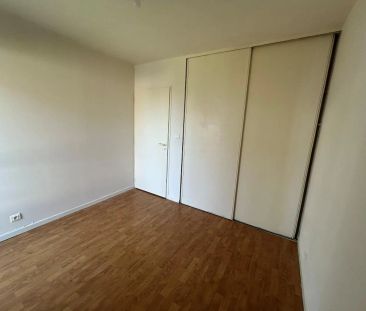 Appartement à louer 4 pièces 76.47m² - Photo 2