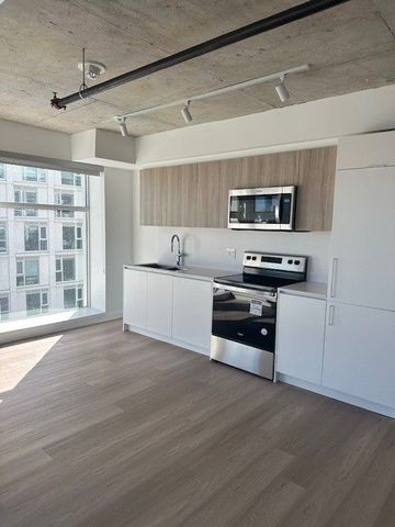 For Lease - 762 Bathurst Street Unit# 2102B, Toronto, Ontario - Photo 4
