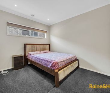 22 Challenger Circuit, Cranbourne East, VIC 3977 - Photo 6