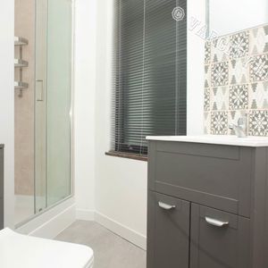 Studio 1, 207 High Street - Photo 2