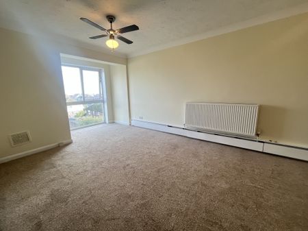 Nelson Road South, Great Yarmouth - Photo 2