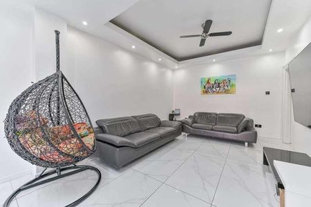 Elmwood Road, Croydon, CR0 - Photo 2