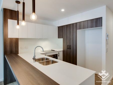 Break Lease - 2 bed 2 bath - balcony avail 13/12/2025 - Photo 4