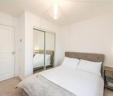 2 bedroom end of terrace house to rent - Photo 6