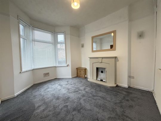 Mount Grove, Birkenhead - Photo 1