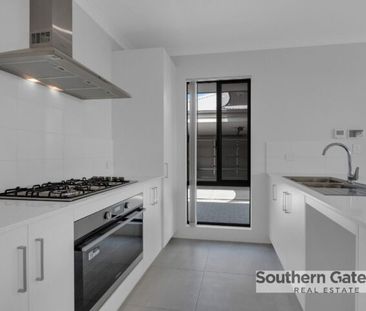 BYFORD GEM - BRAND NEW HOME WITH GARDENING INCLUDED - Photo 2