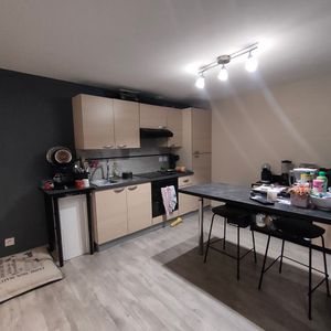 Location Appartement 3 pièces 57m² - Photo 2