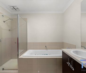 Comfortable Living in a Convenient Eaglehawk Location - Photo 4