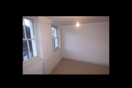 3 Bed Terraced House, Arundel Place, BN2 - Photo 5