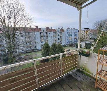 Schicke 2-Zimmer-Wohnung mit Balkon in Bremerhaven-Geestemünde - Photo 1